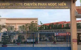 Làm rõ vụ việc thầy giáo bắt học sinh ở Cà Mau ăn đồ lấy từ thùng rác
