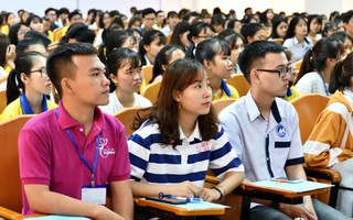 Không sáng tạo thì đừng nên chọn 5 NGÀNH NGHỀ này chỉ vì lương cao: Càng cố chấp càng mất thời gian, ra trường khó tìm việc ưng ý
