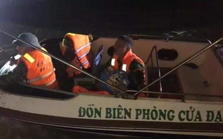Tìm thấy thi thể cháu bé 6 tuổi bị cha ôm nhảy xuống sông Thu Bồn