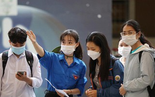 Hình ảnh 2.000 thí sinh dự kỳ thi "20 năm mới có một lần" của Đại học Sư phạm Hà Nội