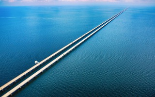 Chiêm ngưỡng những cây cầu có vẻ đẹp kỳ vĩ nhất thế giới, ngắm thôi cũng thấy đã con mắt!
