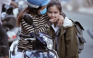 Tâm thư học sinh nghèo gửi mẹ gây bão MXH: "Tôi có một người mẹ ở nhà, mẹ không có ước mơ nhưng..."