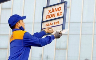 Giá xăng giảm hơn 3.000 đồng mỗi lít