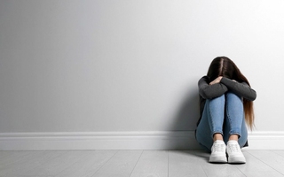 Cô bé 13 tuổi luôn đố kỵ với chị vì không có ''tài lẻ'': Cha mẹ nên làm gì để con không lầm đường lạc lối?