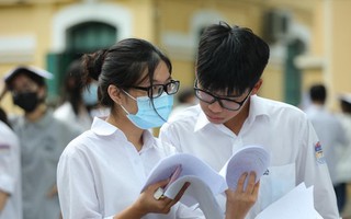 Tuyển sinh đại học: 'Bẫy' điểm sàn