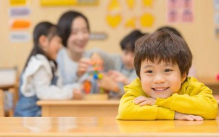 Những đứa trẻ TỰ TIN thường xuất thân từ kiểu gia đình này: Không liên quan đến giàu có hay nghèo khổ