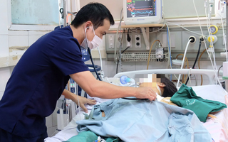 Nguy kịch vì tự điều trị sốt xuất huyết tại nhà