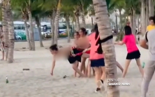 Xác minh team building "lộ hàng" trên bãi biển ở Hạ Long gây xôn xao