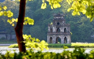 Miền Bắc nắng đẹp trước khi đón mưa dông, miền Nam mưa lớn