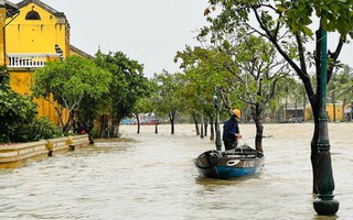 Hội An: Người dân chung tay thần tốc khắc phục hậu quả do bão Noru