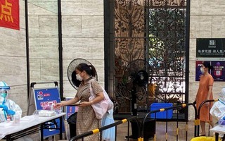 Thâm Quyến - 'trung tâm công nghệ Trung Quốc' giãn cách để kiểm soát COVID-19