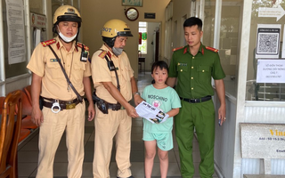 Tìm người thân cho bé gái nói đi lạc từ Bình Dương lên TP HCM