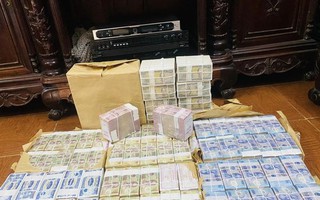 Dịch vụ đổi tiền "hốt bạc" dịp Tết