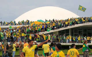 Toàn cảnh vụ bạo loạn vì 'Trump của Brazil'