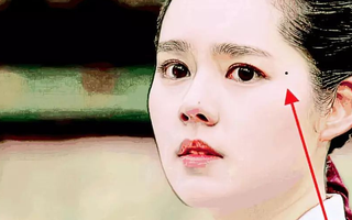Người sở hữu nốt ruồi cát tường ở 3 vị trí này thường có tương lai rực rỡ, tài lộc đầy nhà