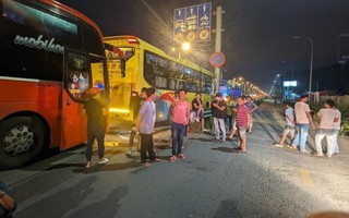 TP.HCM: Thu tiền nhưng không đưa vé, loạt xe khách bị tước phù hiệu