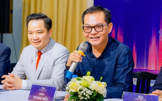 NSND Trung Hiếu gây chú ý khi ngồi "ghế nóng" cuộc thi Piano
