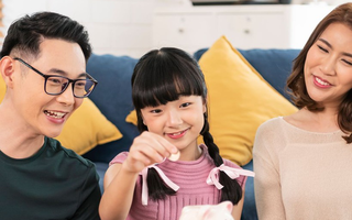 Chuyên gia lý giải bất ngờ về tính đua đòi ở trẻ