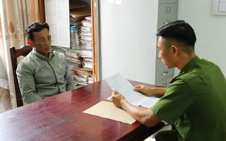 Bị yêu cầu đo nồng độ cồn, người đàn ông đập vỡ máy đo, cắn vào đùi cảnh sát