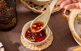 Vì sao không nên dùng nước mắm để ướp thịt sống?