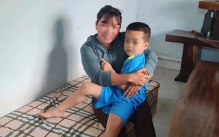 Bí ẩn lai lịch của bé trai 4 tuổi bị bỏ rơi