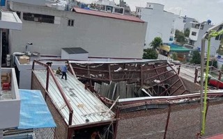 Thái Bình: Sập mái nhà đang xây khiến ít nhất 1 người tử vong, nhiều người trong đống đổ nát