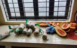 Vào bếp ăn của trường vùng cao Lào Cai sau lùm xùm "11 học sinh ăn 2 gói mì tôm chan cơm"
