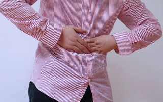 Trên cơ thể có 4 triệu chứng này cho thấy bụng bạn đang chứa đầy vi khuẩn Helicobacter pylori