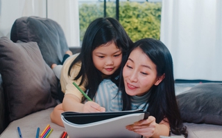 2 đặc điểm dự báo tương lai của trẻ chính xác hơn điểm số và giải thưởng: Điều thứ 2 hầu như bị bỏ qua