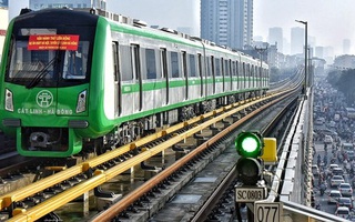 Nhà ga bất ngờ gặp sự cố, tàu Cát Linh - Hà Đông phải dừng giữa đường