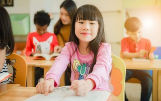Từng 'vật vã' vì chọn trường cho con, bà mẹ ở TP.HCM rút ra 5 kinh nghiệm cực hữu ích