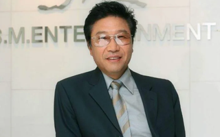 Chấn động: Dispatch vạch trần thủ đoạn Lee Soo Man tham ô 13 ngàn tỷ đồng từ năm 1999, từng bị Interpol truy nã và phải ngồi tù