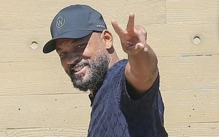 Will Smith trở lại sau cú tát đồng nghiệp