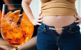 Tiêu thụ đồ uống phổ biến hàng ngày làm tăng 76% nguy cơ mỡ nội tạng