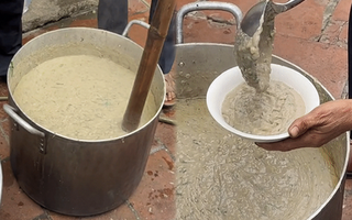 Về quê ăn cỗ, chàng trai khoe món ''cháo chuối'' độc lạ phải hai người cật lực nấu mới xong