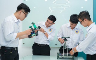 Các trường chạy đua tuyển sinh sớm: Cân nhắc khi... trúng tuyển