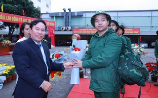 CEO doanh nghiệp ngàn tỉ đồng tình nguyện lên đường nhập ngũ
