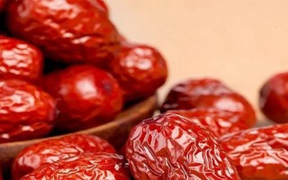 Ngày ăn 3 quả táo đỏ ‘trẻ mãi không già’, nhưng khi ăn phải nhớ kỹ điều này
