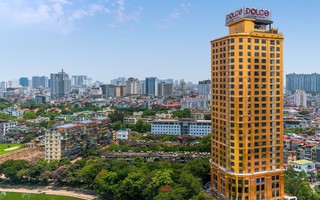 Đại gia Đường "bia" rao bán khách sạn dát vàng, giá khởi điểm 250 triệu USD