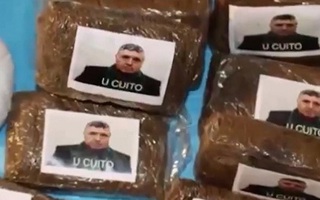 Ma túy được gói trong bao bì mang ảnh chân dung các trùm mafia