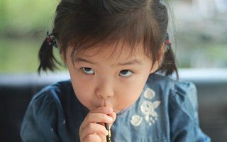 Chuyên gia tâm lý: Xuất hiện 2 đặc điểm này chứng tỏ cha mẹ đang nuôi dạy một đứa trẻ có bản tính lạnh lùng, sửa đổi ngay kẻo hối hận cả đời