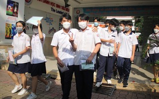 Phụ huynh phải ký biên bản nếu đăng ký cho con học lớp 10 xa nhà
