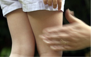 Điều tra vụ hiệu trưởng bị tố dâm ô hai nữ sinh lớp 9