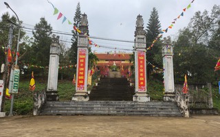Thủ nhang khu tâm linh Phủ Vàng ở Thanh Hóa bị bắt về hành vi đánh bạc