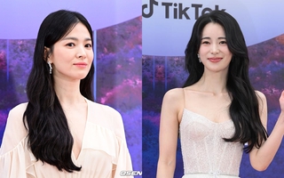 Khoảnh khắc đặc biệt của Song Hye Kyo và Lim Ji Yeon tại Baeksang gây thích thú