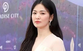 Song Hye Kyo qua 3 kỳ Baeksang: 2023 là xuất sắc nhất, đẳng cấp hơn hẳn lúc còn sánh đôi với Song Joong Ki lẫn 22 năm trước