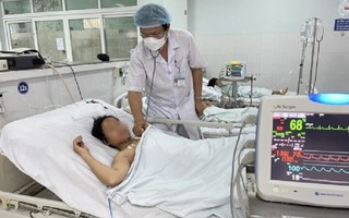 2 vụ ngộ độc sau khi ăn cá chép muối ủ chua: 7 bệnh nhân xuất viện