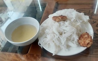 Quản lý thị trường lên tiếng vụ suất bún chả 35.000 đồng chỉ có 2 miếng chả ở Thanh Hóa