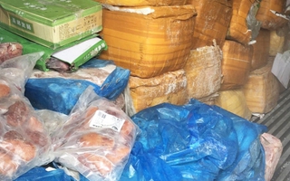 Công an TP.HCM tạm giữ 10 tấn nội tạng và thịt bò không rõ nguồn gốc