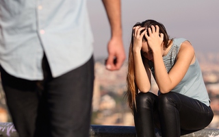 Giới thiệu người yêu với bạn thân, không ngờ được khuyên chia tay gấp